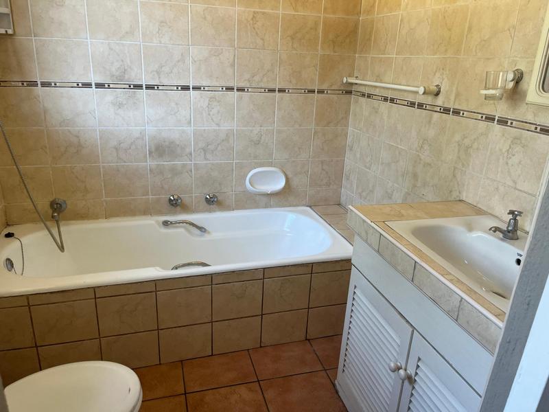 3 Bedroom Property for Sale in Albertsdal Gauteng