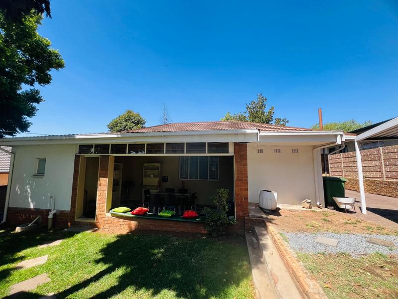 3 Bedroom Property for Sale in South Crest Gauteng