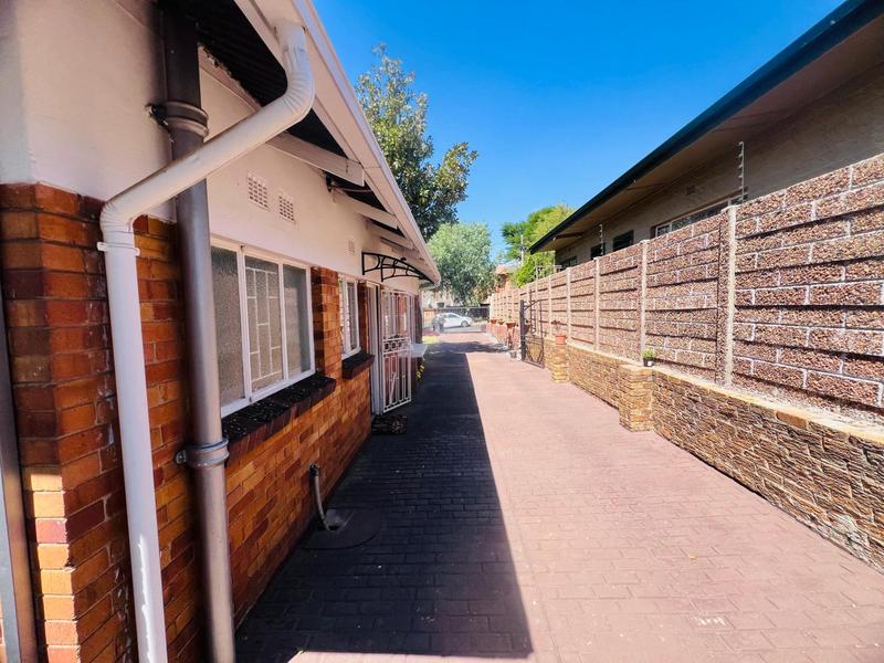 3 Bedroom Property for Sale in South Crest Gauteng