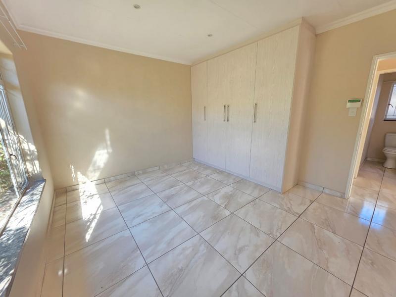 To Let 4 Bedroom Property for Rent in Three Rivers Gauteng