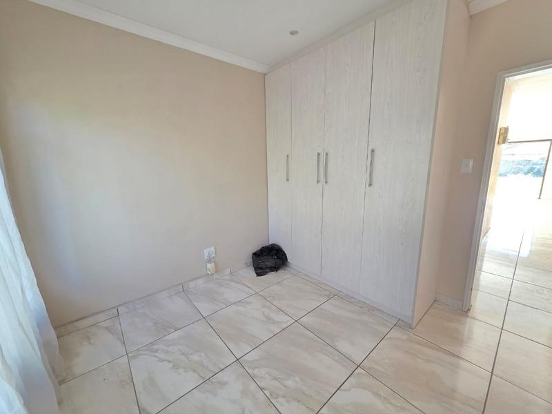 To Let 4 Bedroom Property for Rent in Three Rivers Gauteng