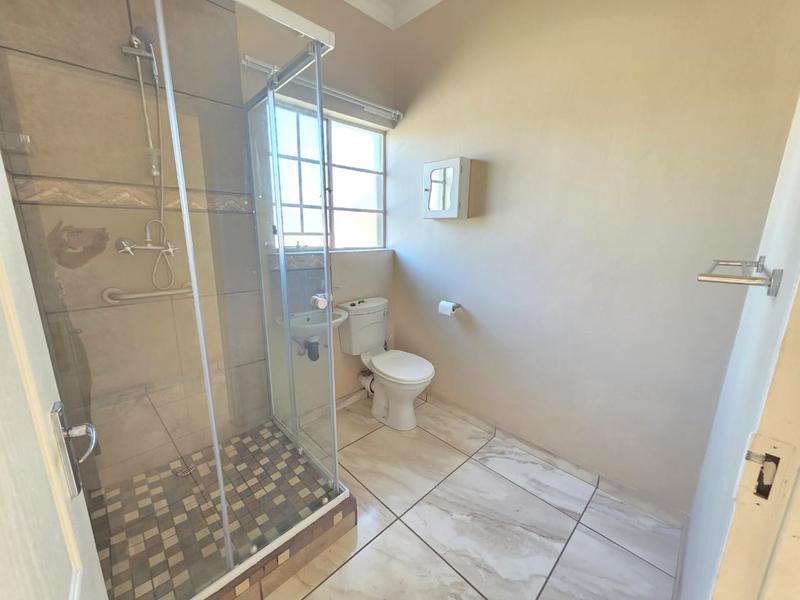 To Let 4 Bedroom Property for Rent in Three Rivers Gauteng
