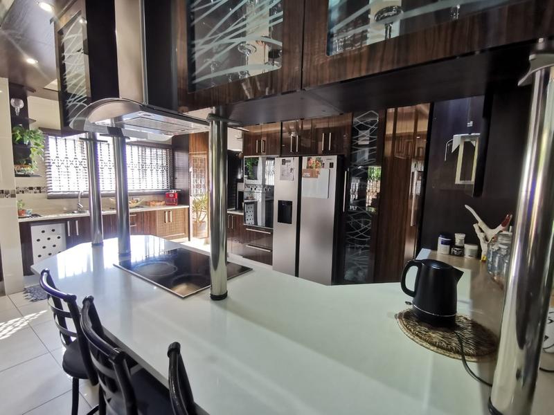 5 Bedroom Property for Sale in Meyerton Central Gauteng
