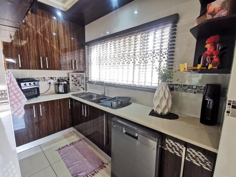 5 Bedroom Property for Sale in Meyerton Central Gauteng