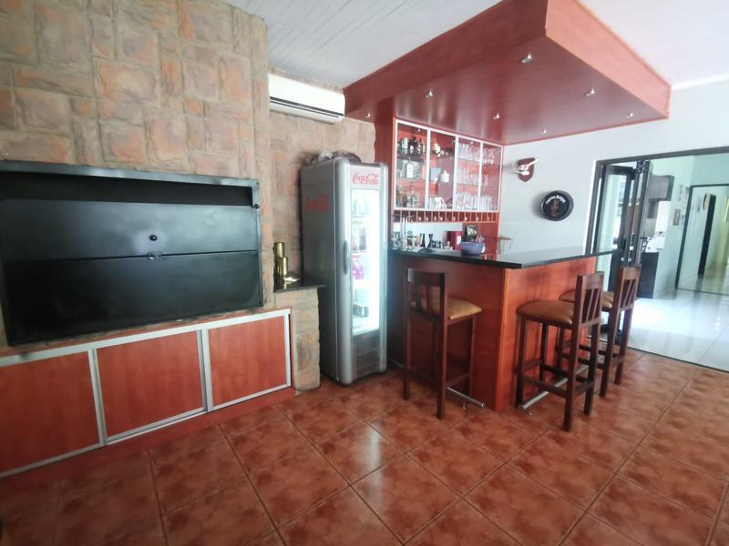 5 Bedroom Property for Sale in Meyerton Central Gauteng