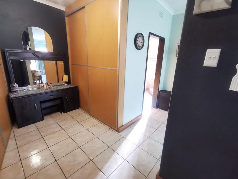 5 Bedroom Property for Sale in Meyerton Central Gauteng