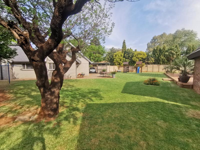 5 Bedroom Property for Sale in Meyerton Central Gauteng