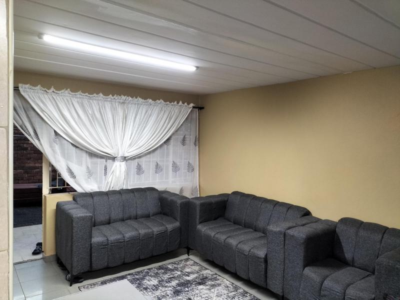 To Let 3 Bedroom Property for Rent in Erasmia Gauteng