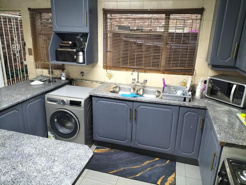 To Let 3 Bedroom Property for Rent in Erasmia Gauteng