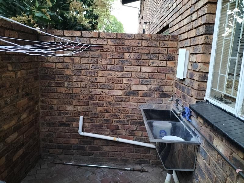 To Let 3 Bedroom Property for Rent in Erasmia Gauteng