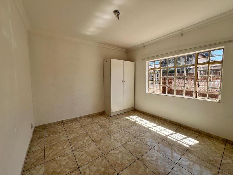 To Let 2 Bedroom Property for Rent in Laudium Gauteng