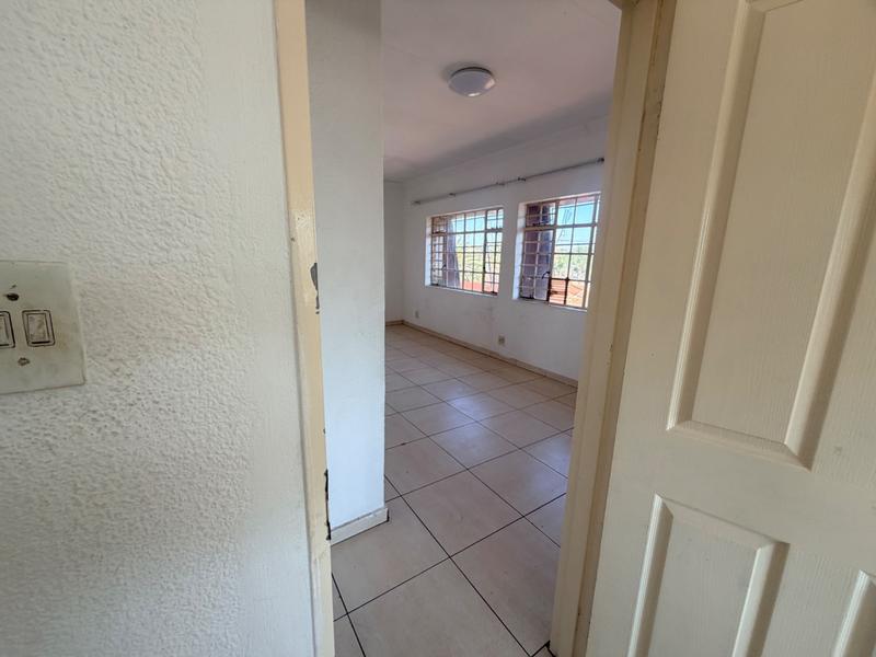 To Let 2 Bedroom Property for Rent in Laudium Gauteng