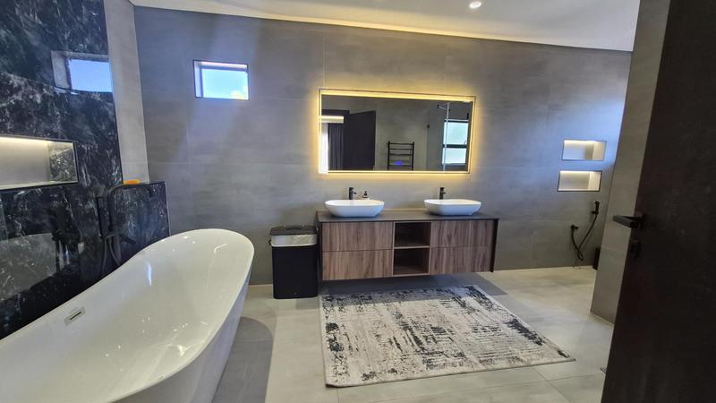 To Let 3 Bedroom Property for Rent in Eldoglen Gauteng