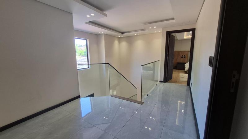 To Let 3 Bedroom Property for Rent in Eldoglen Gauteng