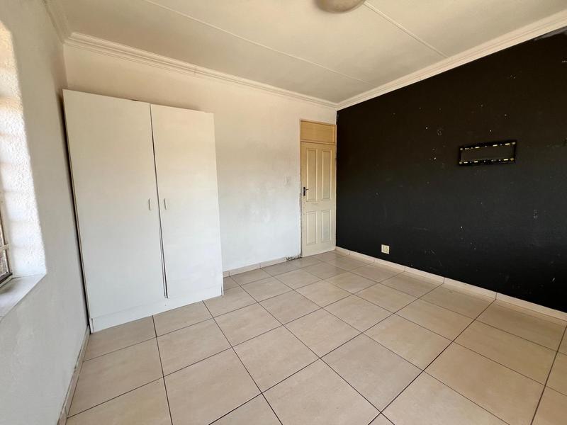 8 Bedroom Property for Sale in Laudium Gauteng