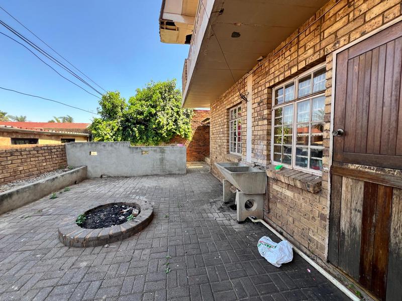 8 Bedroom Property for Sale in Laudium Gauteng