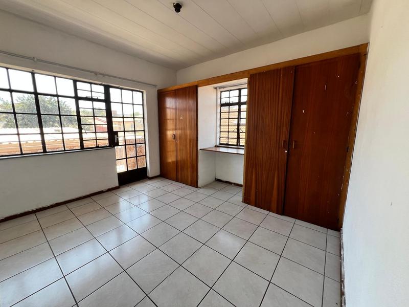 8 Bedroom Property for Sale in Laudium Gauteng