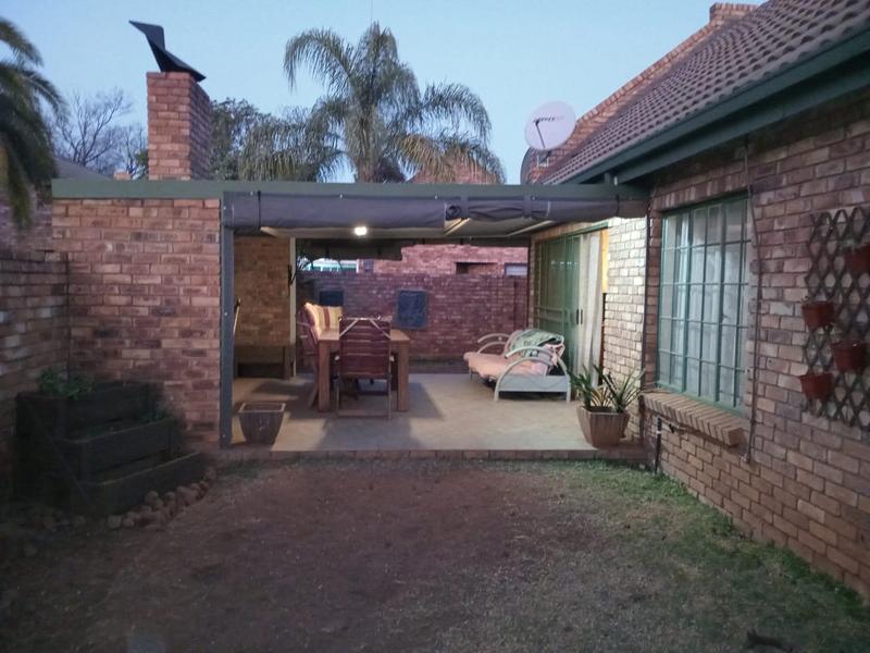 2 Bedroom Property for Sale in Silverton Gauteng