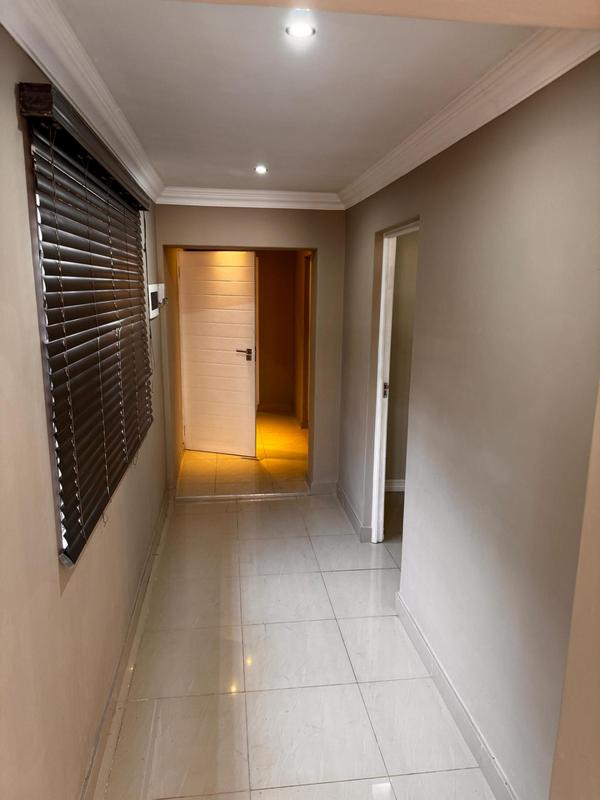 To Let 2 Bedroom Property for Rent in Erasmia Gauteng