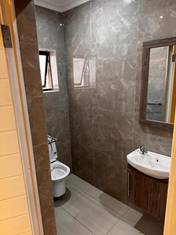To Let 2 Bedroom Property for Rent in Erasmia Gauteng