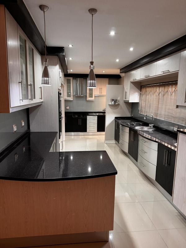 To Let 3 Bedroom Property for Rent in Erasmia Gauteng