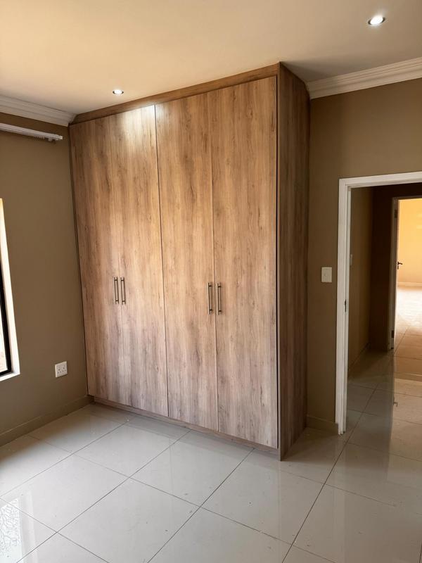 To Let 2 Bedroom Property for Rent in Erasmia Gauteng