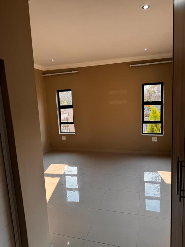 To Let 2 Bedroom Property for Rent in Erasmia Gauteng