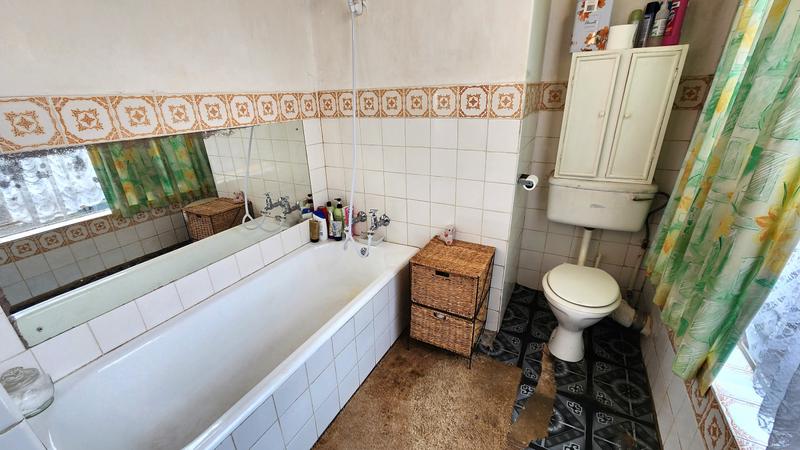 6 Bedroom Property for Sale in Primrose Gauteng
