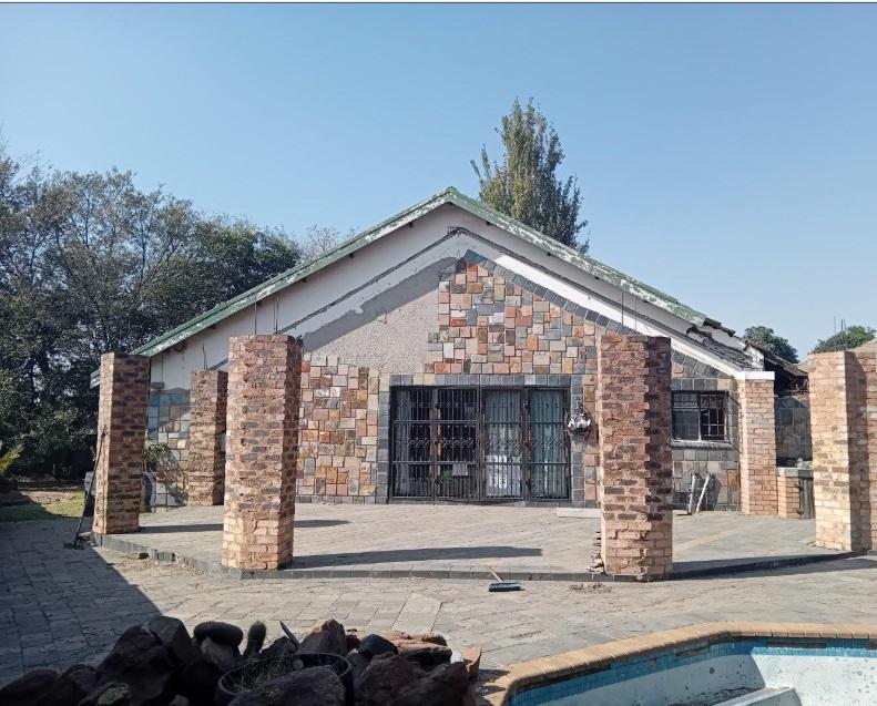 3 Bedroom Property for Sale in Johannesburg Gauteng