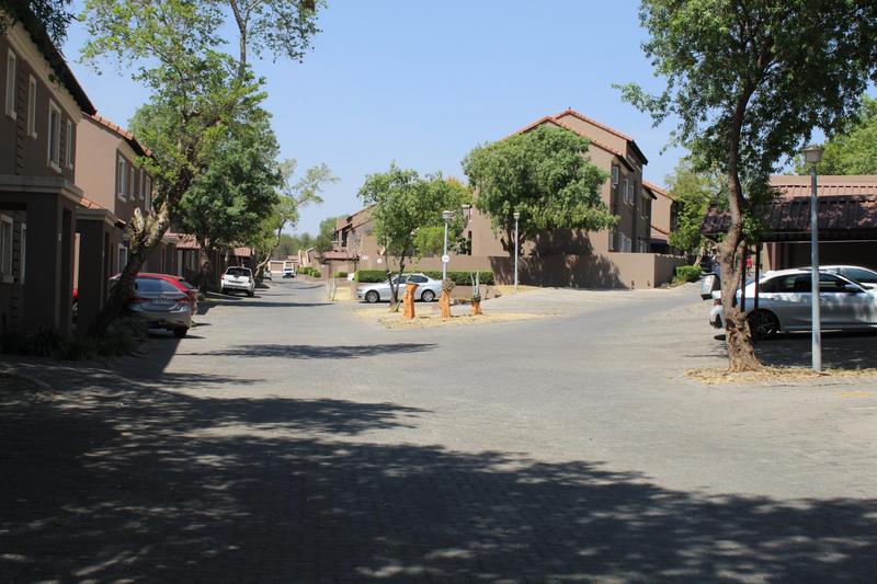 3 Bedroom Property for Sale in Vorna Valley Gauteng