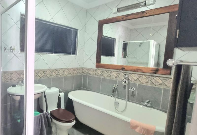 4 Bedroom Property for Sale in Doringkloof Gauteng