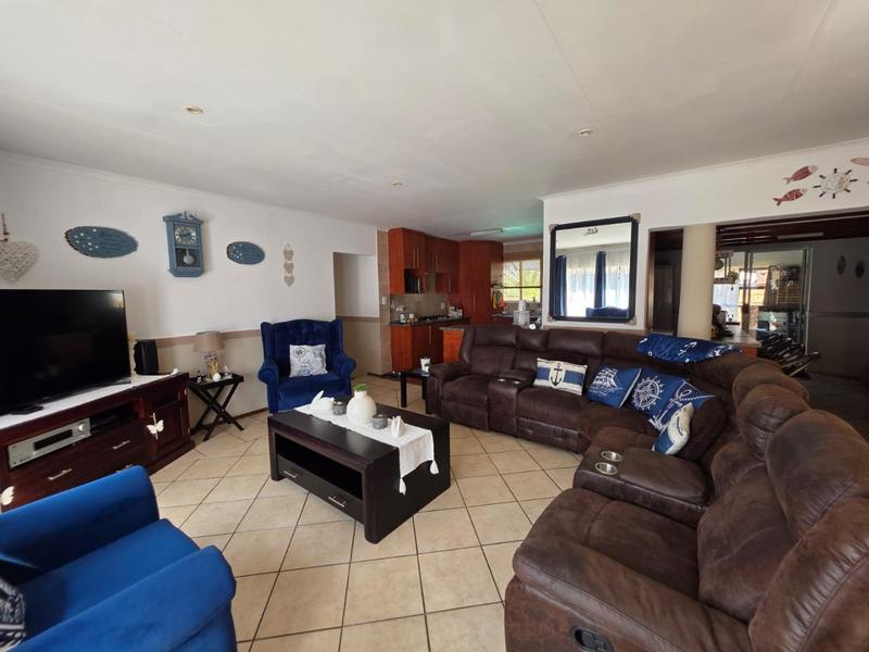 3 Bedroom Property for Sale in Eike Park Gauteng