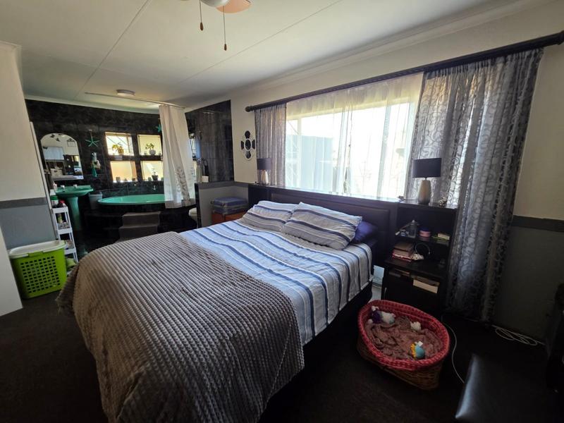 3 Bedroom Property for Sale in Eike Park Gauteng