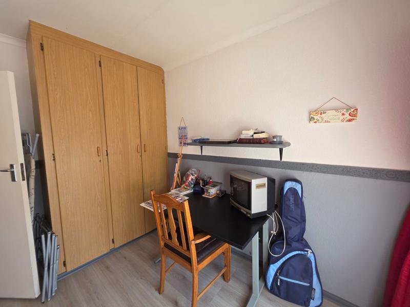 3 Bedroom Property for Sale in Eike Park Gauteng