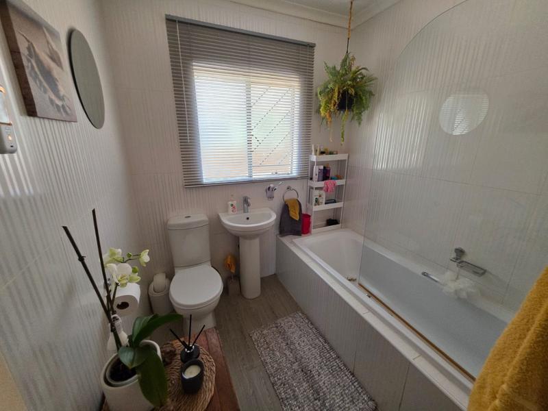 3 Bedroom Property for Sale in Eike Park Gauteng