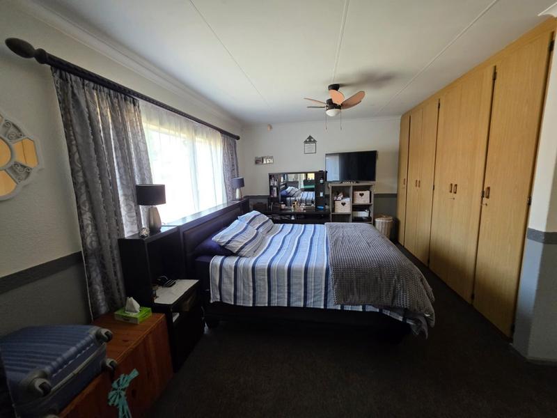 3 Bedroom Property for Sale in Eike Park Gauteng