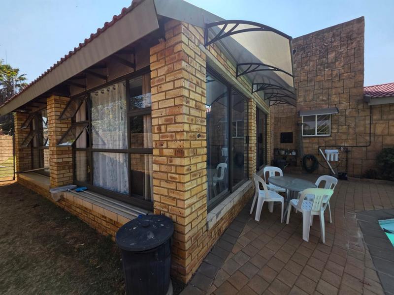 3 Bedroom Property for Sale in Eike Park Gauteng