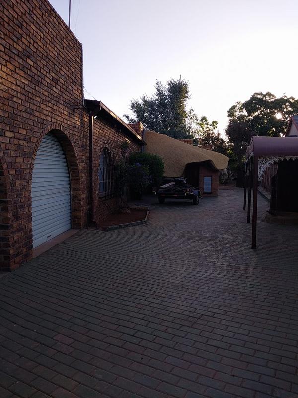 To Let 4 Bedroom Property for Rent in Witfield Gauteng
