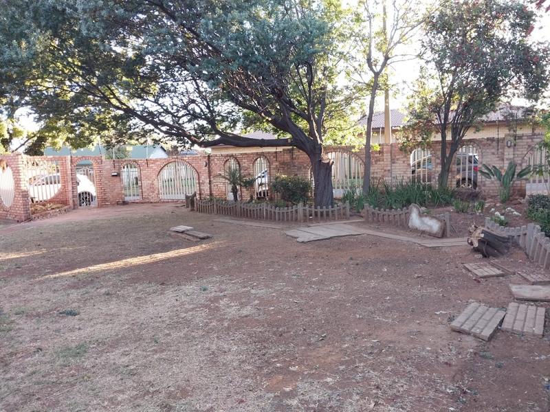 To Let 4 Bedroom Property for Rent in Witfield Gauteng