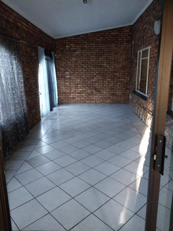 To Let 4 Bedroom Property for Rent in Witfield Gauteng