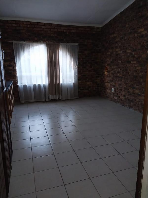 To Let 4 Bedroom Property for Rent in Witfield Gauteng