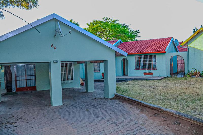 4 Bedroom Property for Sale in Birch Acres Gauteng