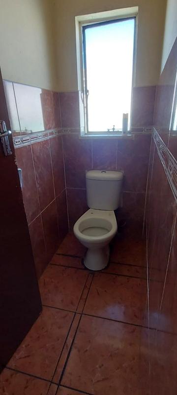 2 Bedroom Property for Sale in Mohlakeng Gauteng