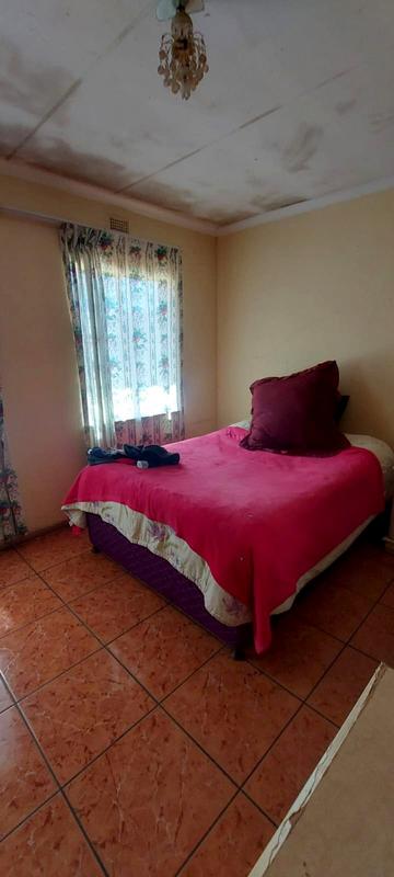 2 Bedroom Property for Sale in Mohlakeng Gauteng
