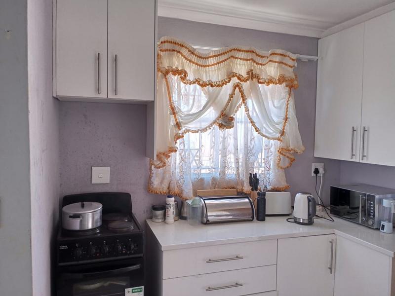 2 Bedroom Property for Sale in Dawn Park Gauteng
