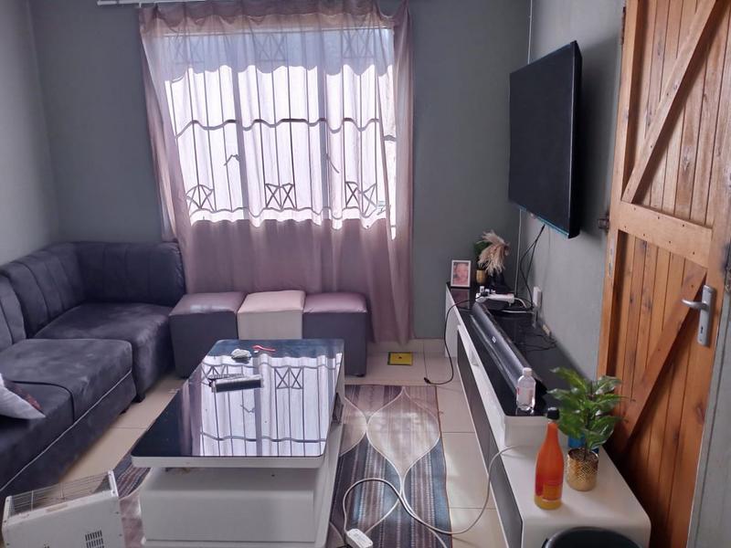 2 Bedroom Property for Sale in Dawn Park Gauteng