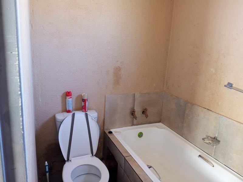 2 Bedroom Property for Sale in Dawn Park Gauteng