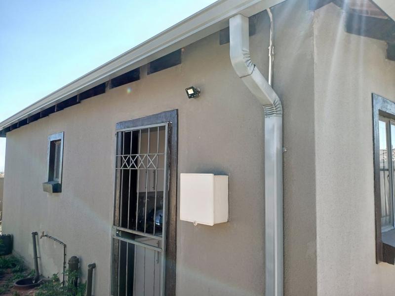 2 Bedroom Property for Sale in Dawn Park Gauteng