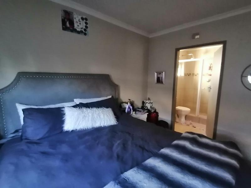 3 Bedroom Property for Sale in Albertsdal Gauteng