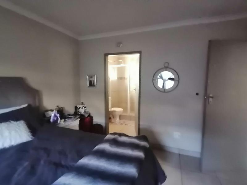3 Bedroom Property for Sale in Albertsdal Gauteng